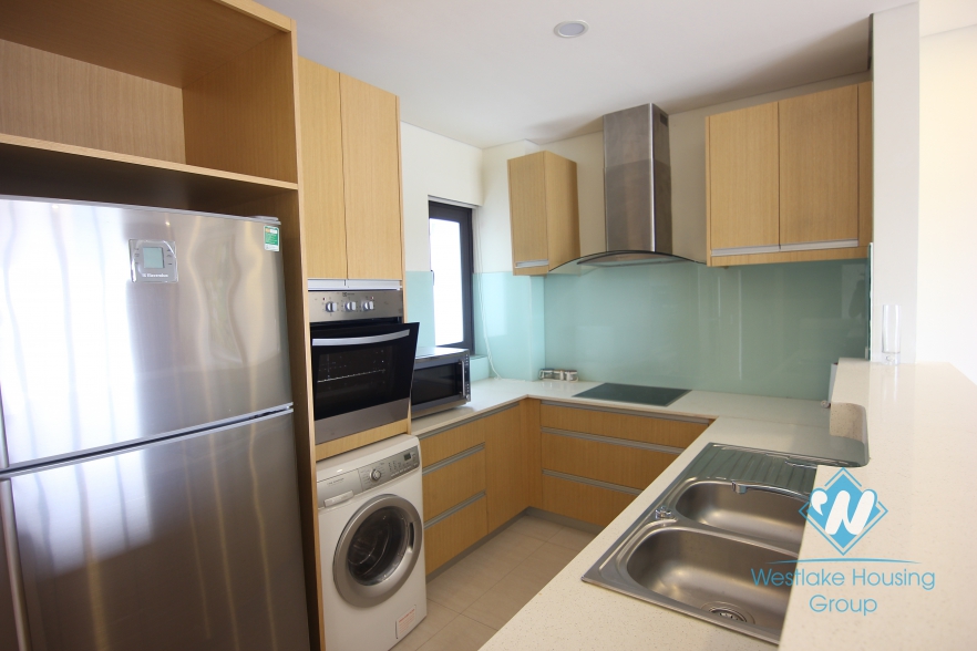 A luxury gorgeous one bedroom apartment in High-End Buliding for leasing